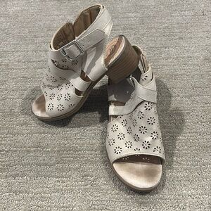 Subtle sparkle open toe heel with zip side